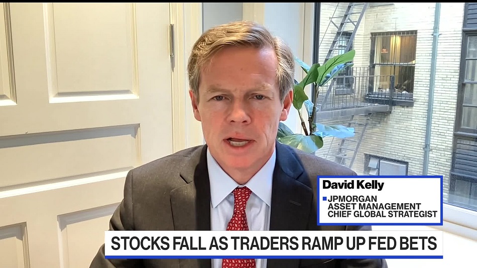 Watch JPM's David Kelly Prefers Stocks Over Bonds for Next 5 Years