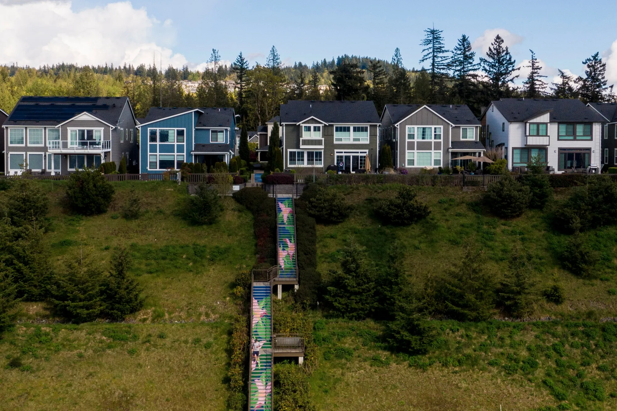 Homes in&nbsp;Issaquah, Washington.&nbsp;High borrowing costs are squeezing buyers trying to crack into the market during one of its seasonally busiest times.