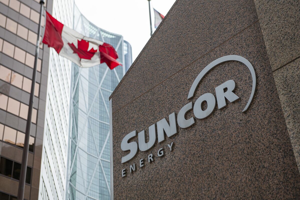 Sencore Elliott Elliott Target Suncor’s New CEO Plans Long Stay at Helm - Bloomberg