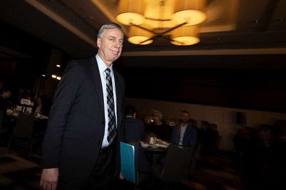 TCI Says CN Rail’s Top Two Execs Should Quit After Deal Stumbles