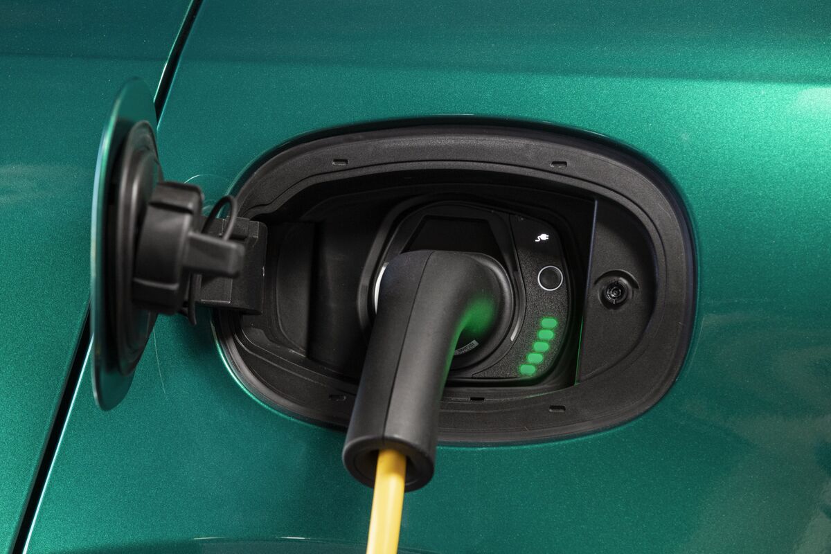 The US Could Become the Odd Market Out in the EV Success Story – Bloomberg