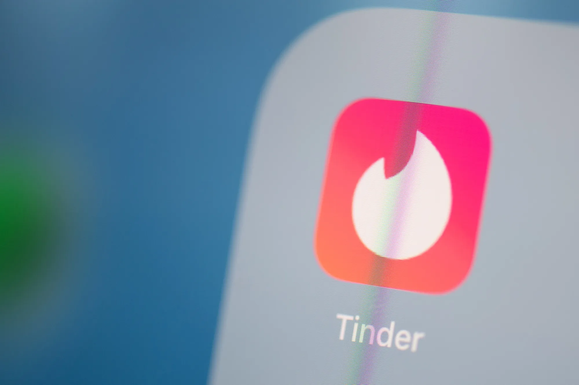 Tinder Face Verification Will Be Mandatory for New Users in US - Bloomberg