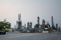 relates to US Oil Refineries Find Paying Fines Can Be Cheaper Than Cleaning Up