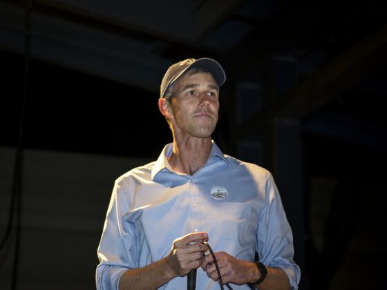 Abbott’s Texas GOP Win Opens Culture-Clash Matchup With O’Rourke