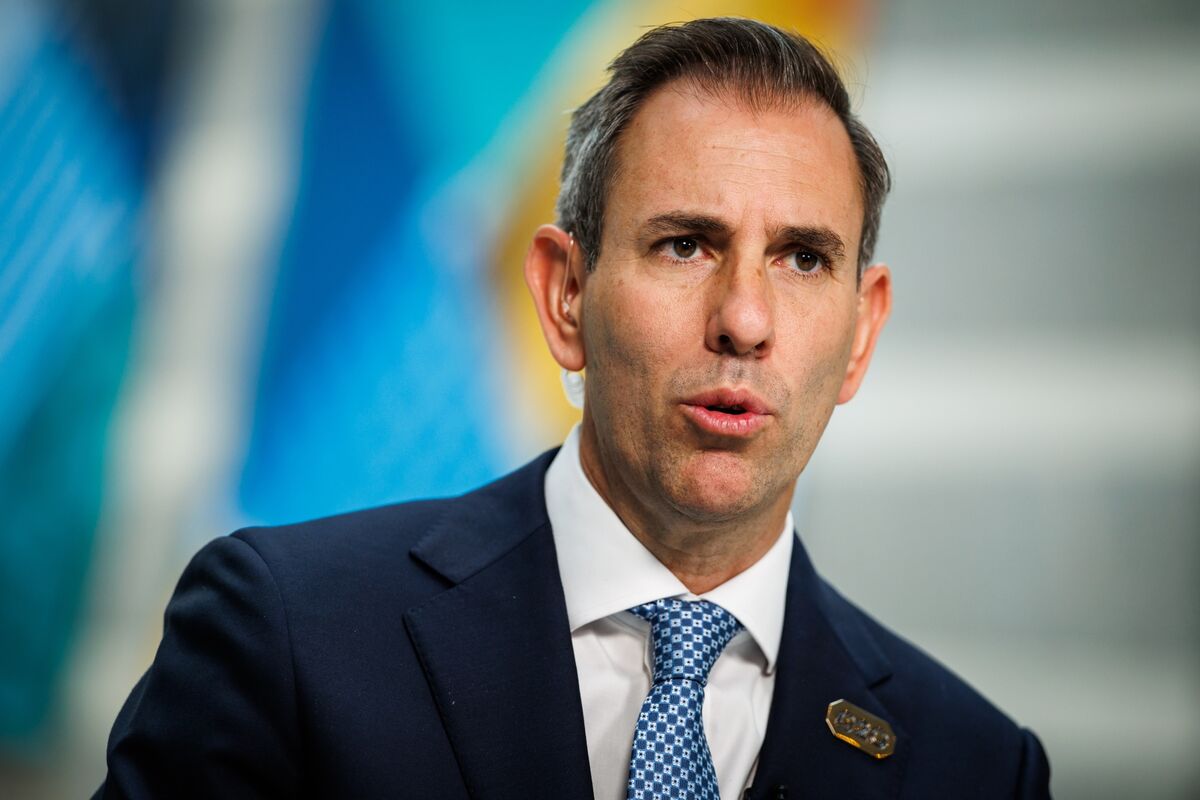 bloomberg.com - Edward Johnson - Australia's Treasurer Warns of Economic Risks as Population Ages
