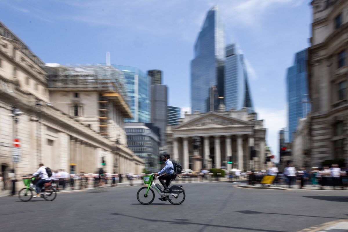 The Continent Has London’s Financial Supremacy In Its Sights