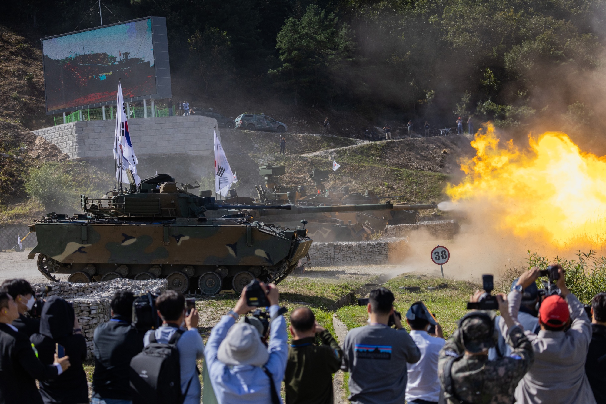 A South Korean K-2 battle tank, developed by Hyundai Rotem Co., during a live-fire exercise at the Defense Expo Korea 2022 at a military base in Pocheon, South Korea, on Tuesday, Sept. 20, 2022. The Defense &amp; Security Expo Korea will run through Sept. 25. Photographer: SeongJoon Cho/Bloomberg