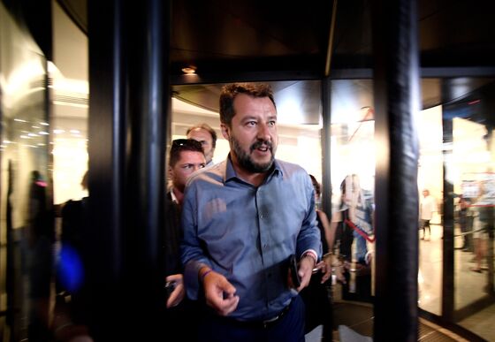 Italy Senate Delays No-Confidence Vote, Forcing Salvini to Wait
