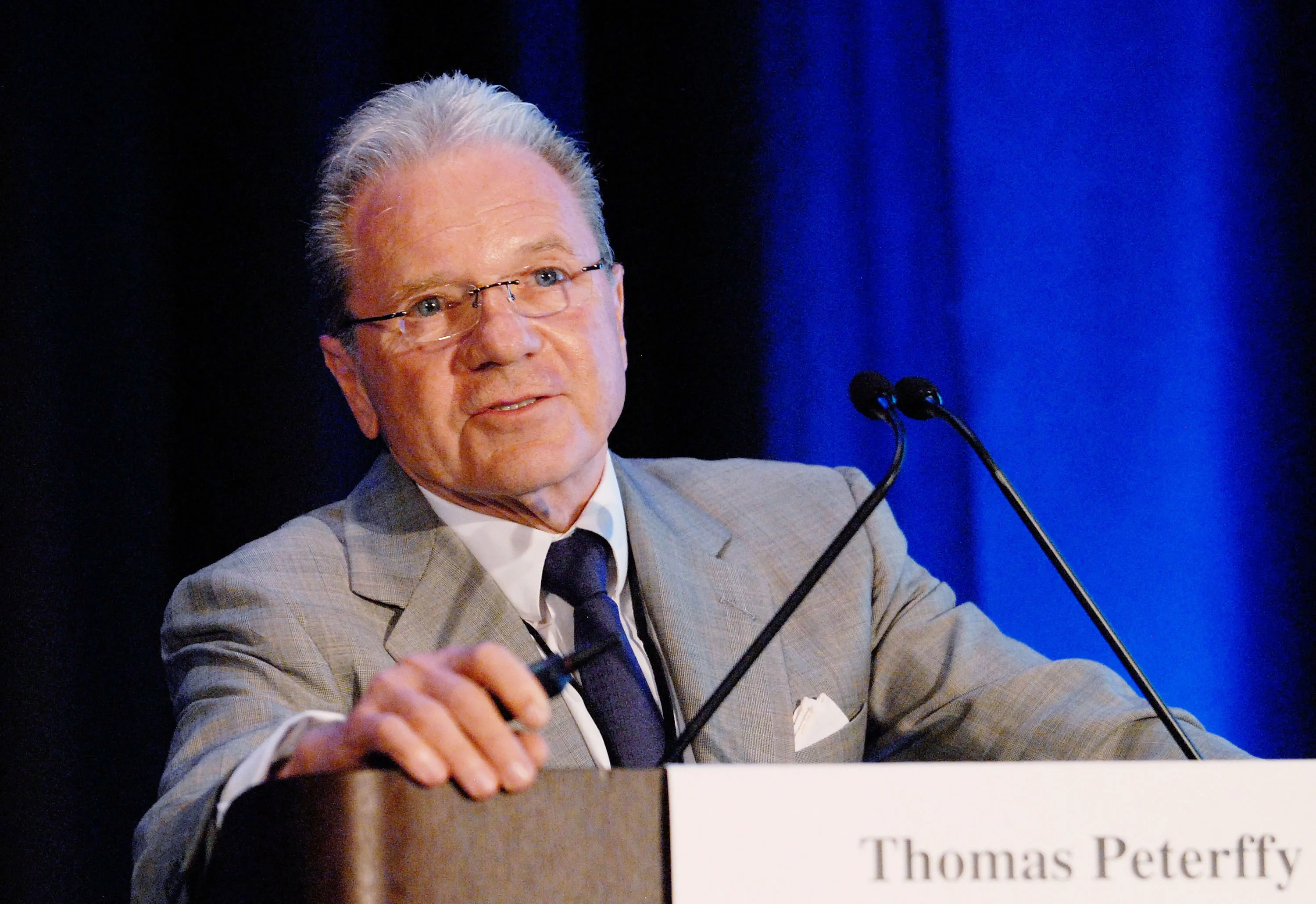 Peterffy Says Firm Imposed Curbs to Protect Market Integrity - Bloomberg