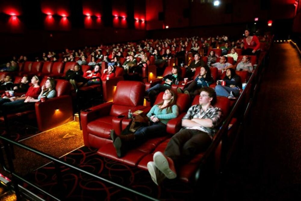 Reclining Seats Dine In Menus Boost Movie Ticket Sales For Amc