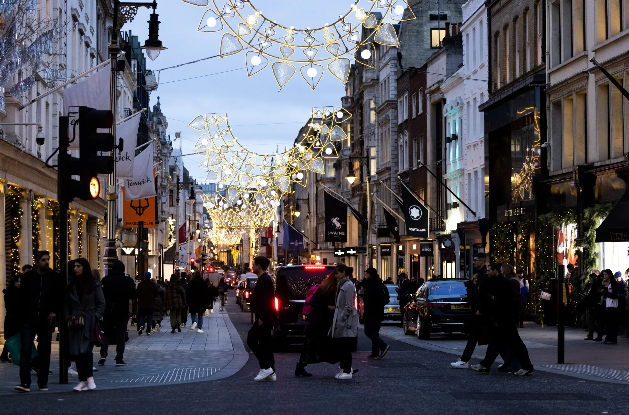 London Mayfair Office Real Estate Allure Gets Put to the Test Bloomberg