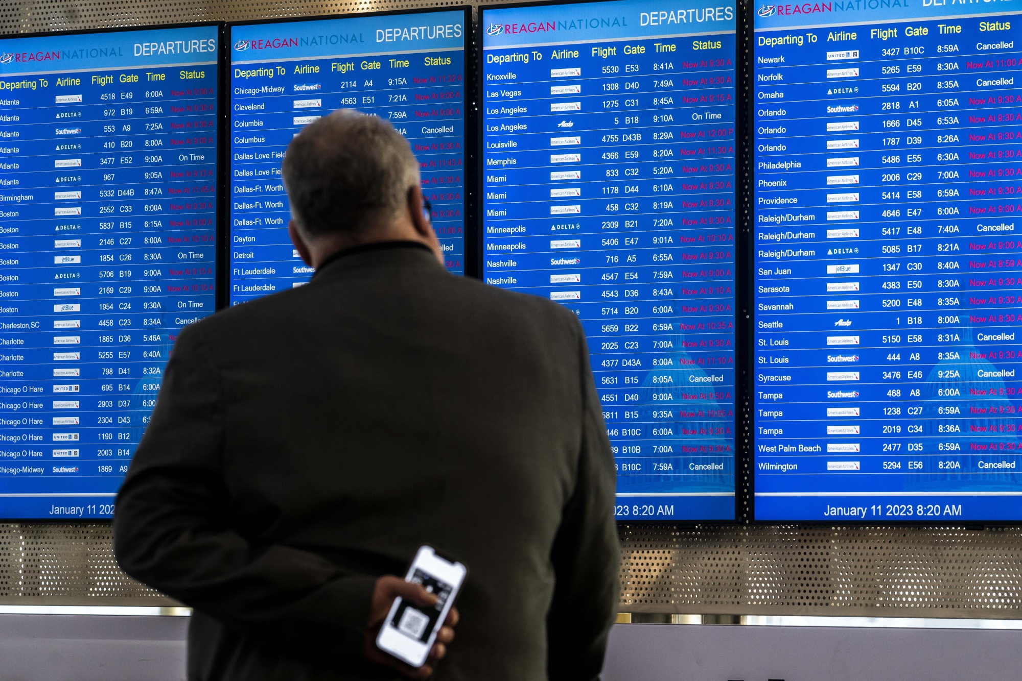 US Flights Resume After FAA Computer Outage Disrupts Air Travel Nationwide  - Bloomberg