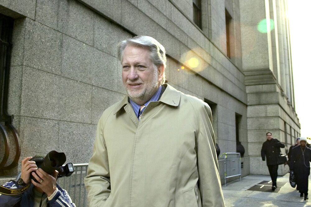 Bernard Ebbers Worldcom Ceo Convicted Of Fraud Dec 19 Bloomberg