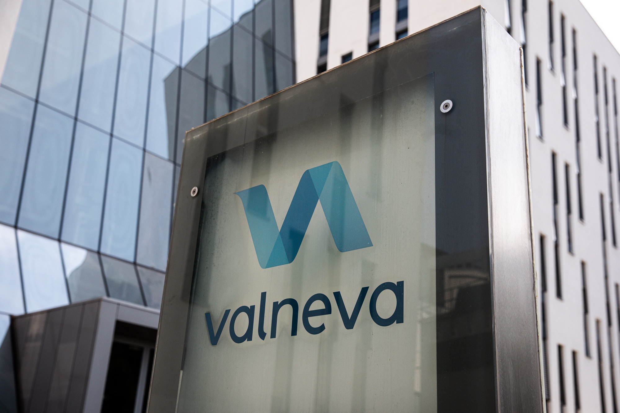 U.K. Threw Covid Vaccine Maker Under Bus Over Contract, Valneva CEO ...