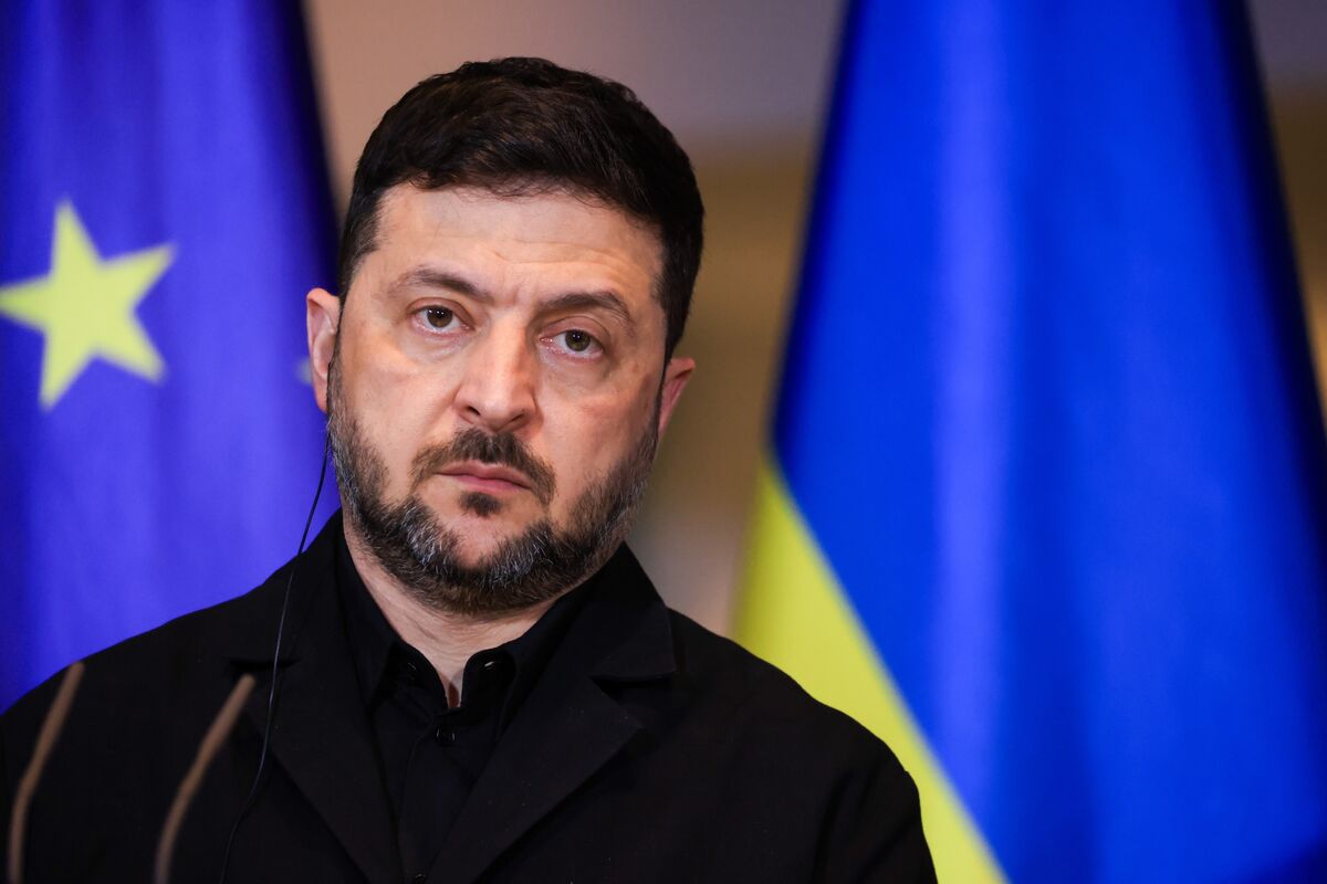 Zelenskiy Offers Air Defense for Gulf Funds in Saudi Arabia Deal