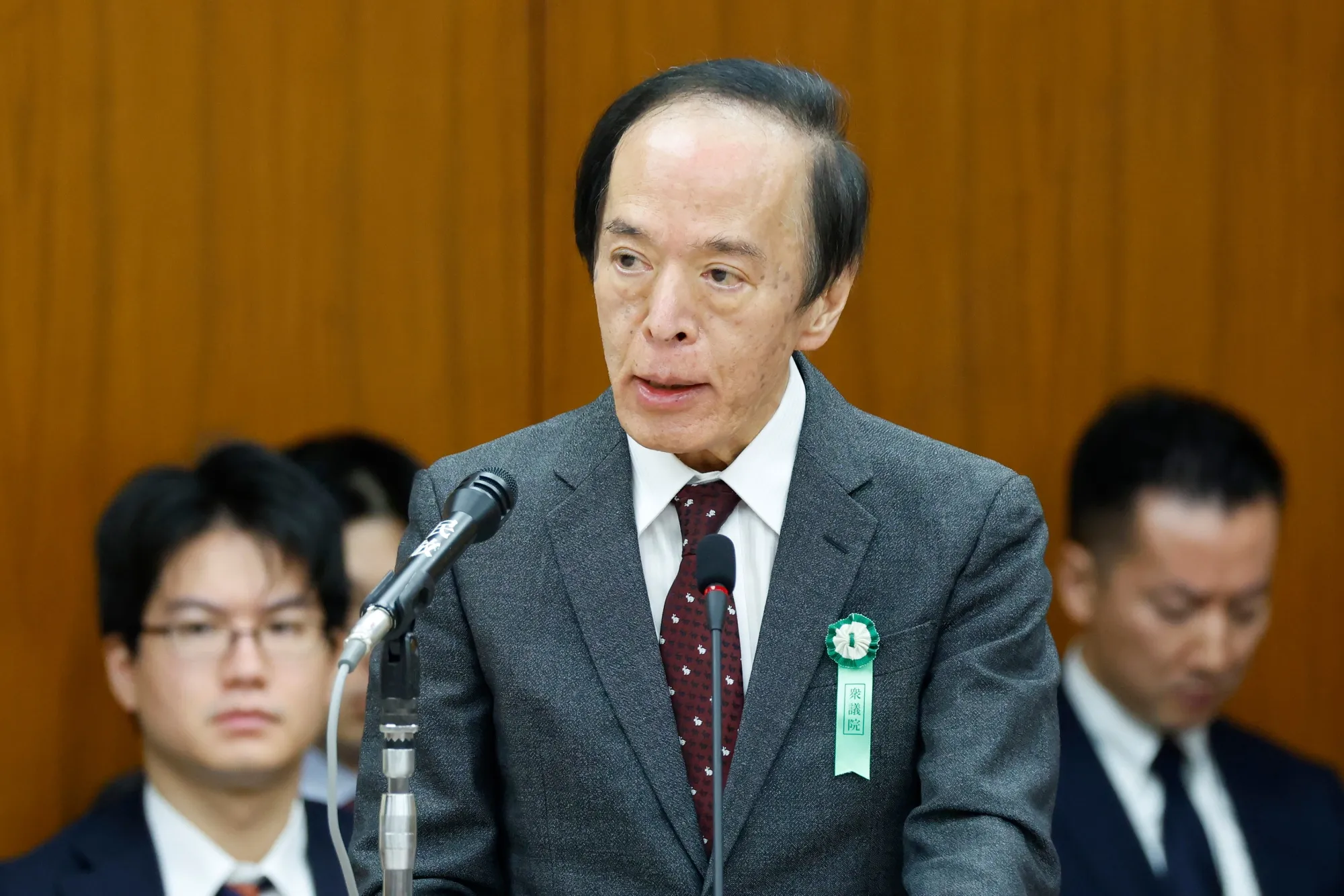 長期金利が17年ぶり高水準、2年債利回りは1%台に 日銀利上げ観測で