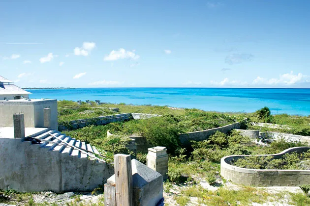 Resort Project Abandoned by Lehman Comes Back to Life - Bloomberg