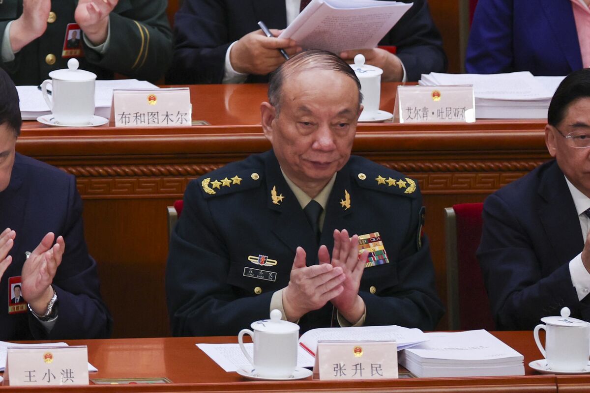 China Names New Politburo Member, Plans Party Congress in 2027