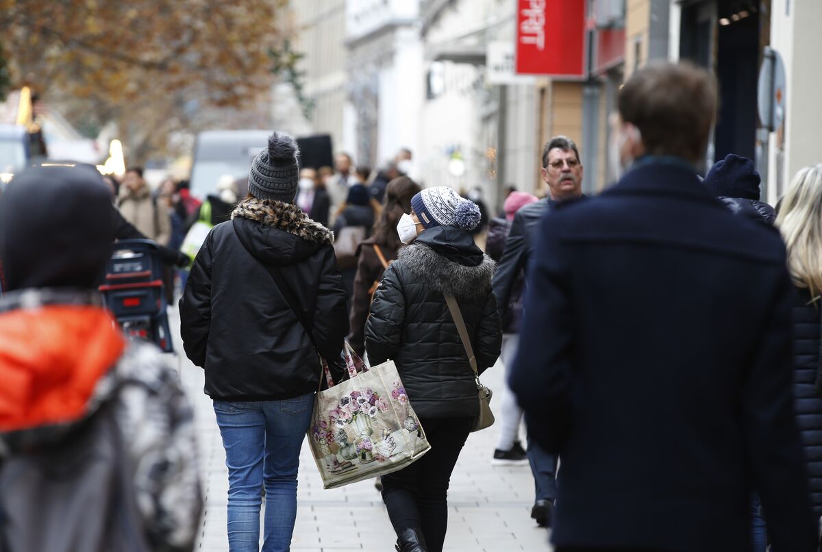 Germany to Restrict Unvaccinated Access to Restaurants, Bars as Covid