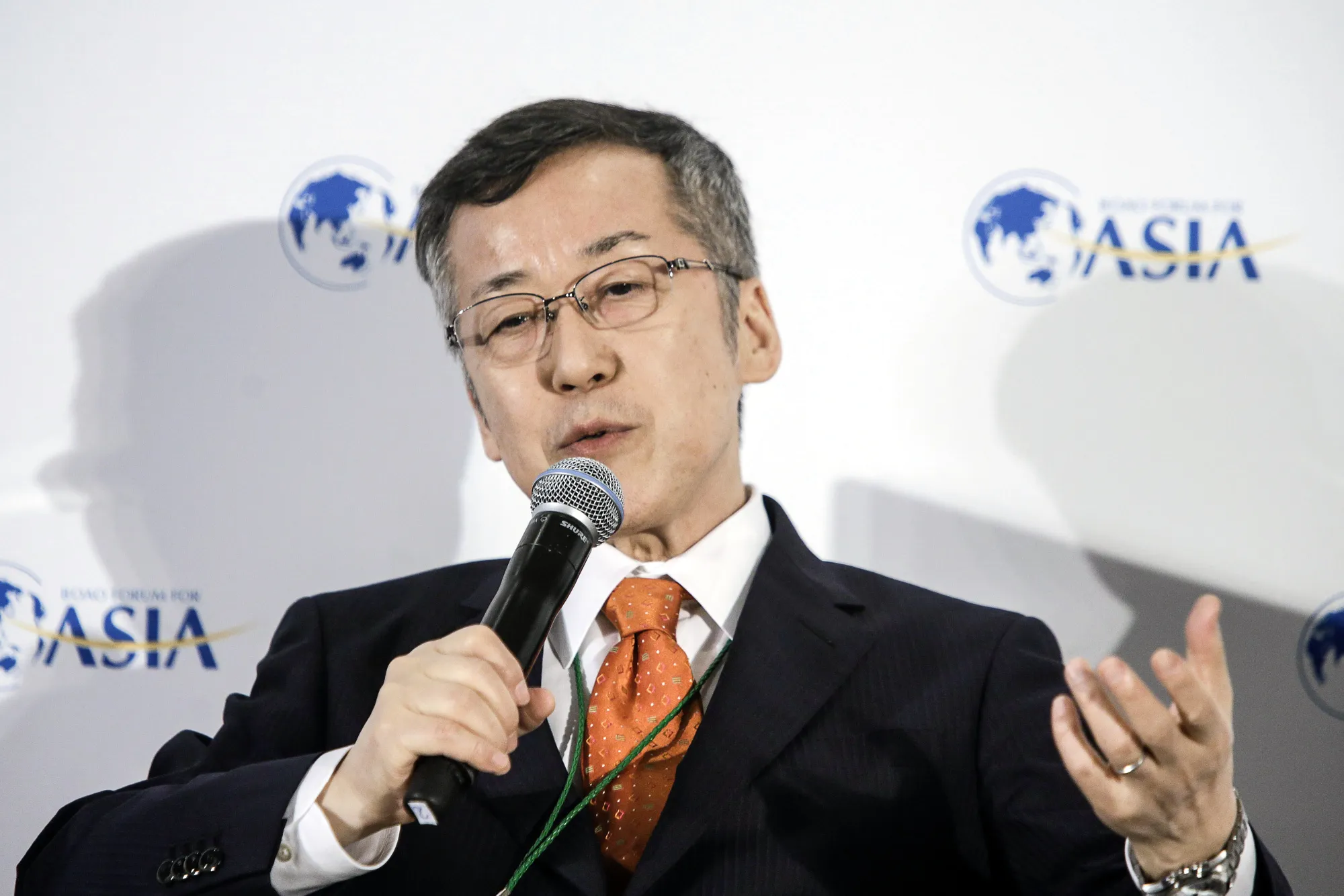 原田日銀委員:債務超過は一時的、資本注入必要ない-批判に反論 - Bloomberg