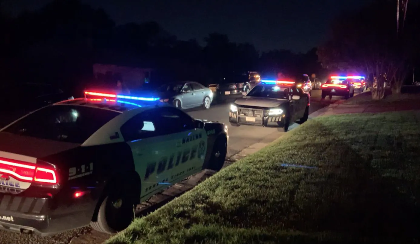 Airbnb Combats Surge in Party Houses After Covid Shuts Nightclubs -  Bloomberg