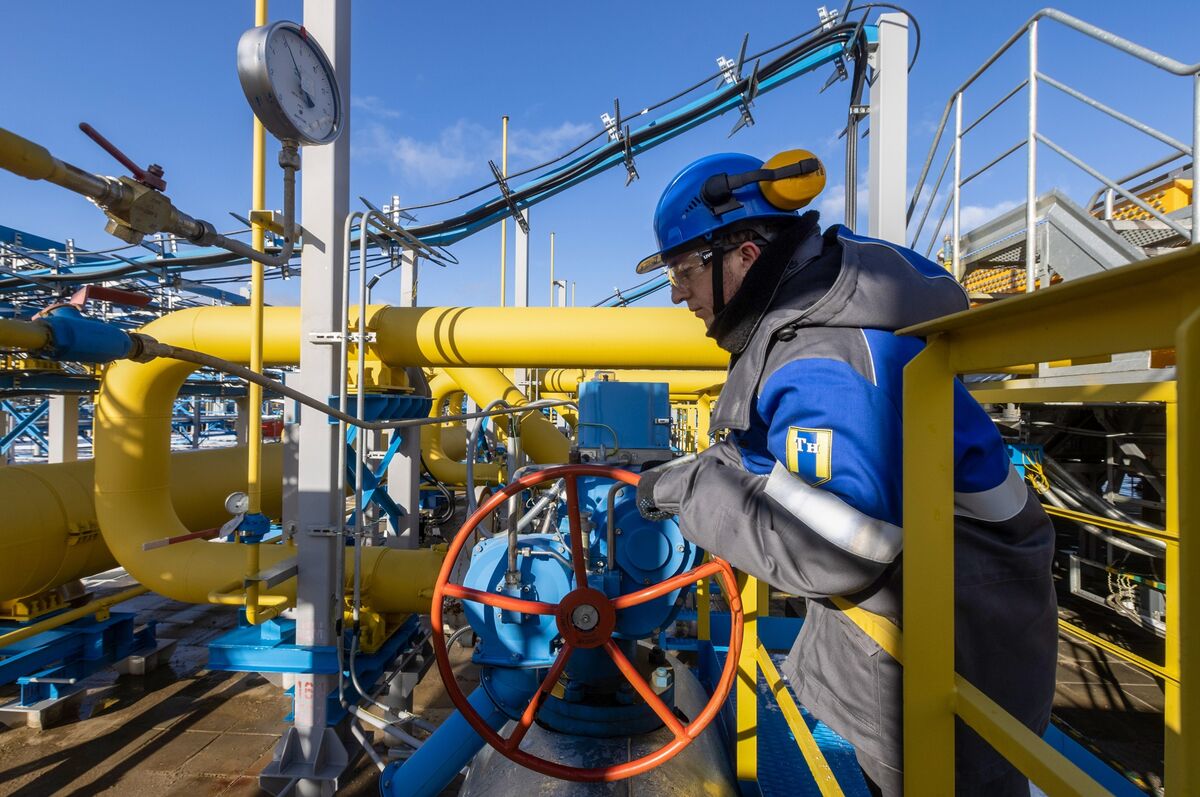 Russian Gas Supply for EU to Start Flowing This Month, Gazprom Says -  Bloomberg