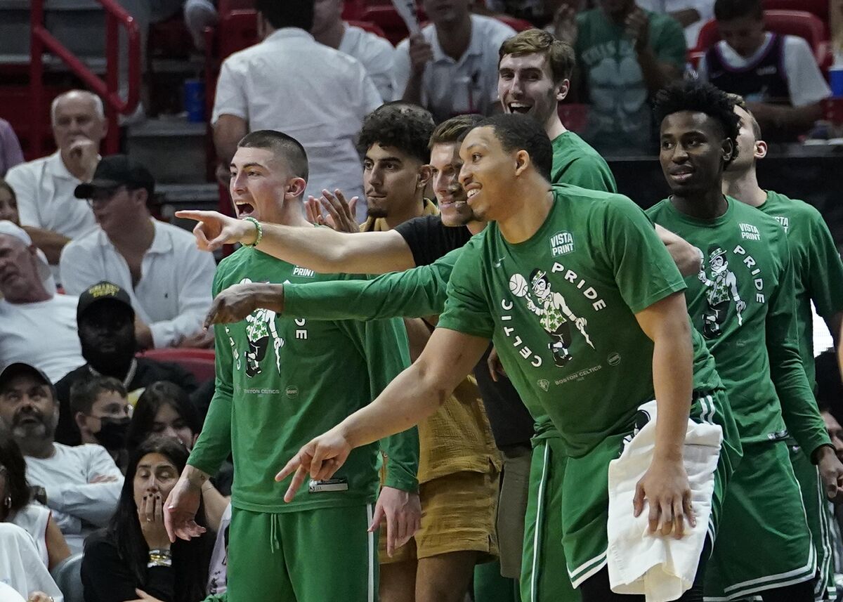 Celtics Roll Past Heat 127 102 Tie Eastern Finals At 1 1 Bloomberg
