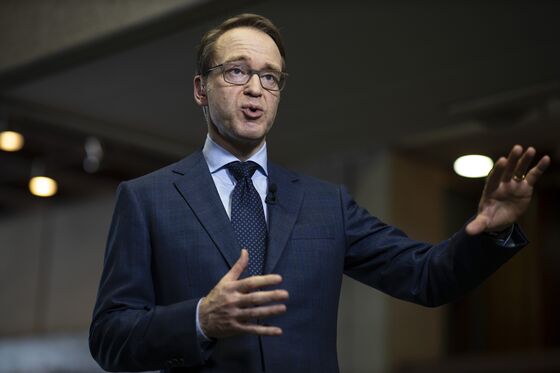 Weidmann Attempts Game Changer in ECB Race by Endorsing OMT