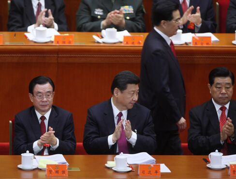 Xi Jinping Replaces Hu Jintao as China Communist Party Leader