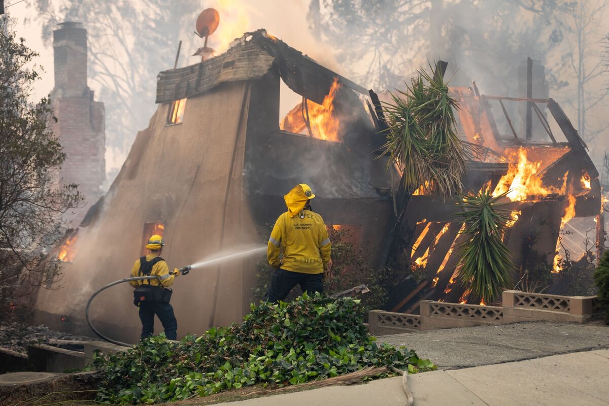 bloomberg.com - Mark Gongloff - The Insurance Crisis Is So Desperate People Are Turning Socialist