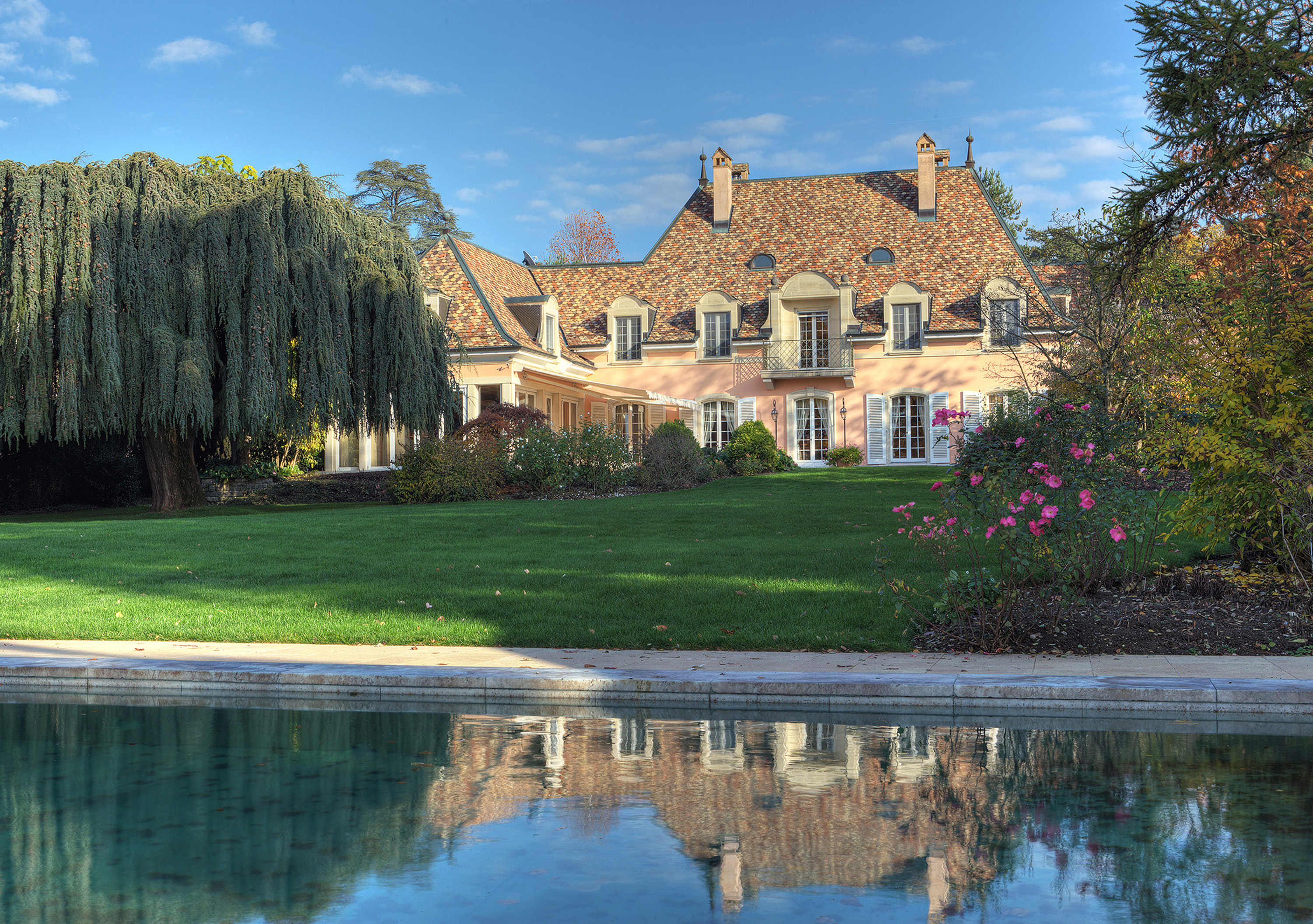 60 млн. Mansion in Switzerland. German Mansions.