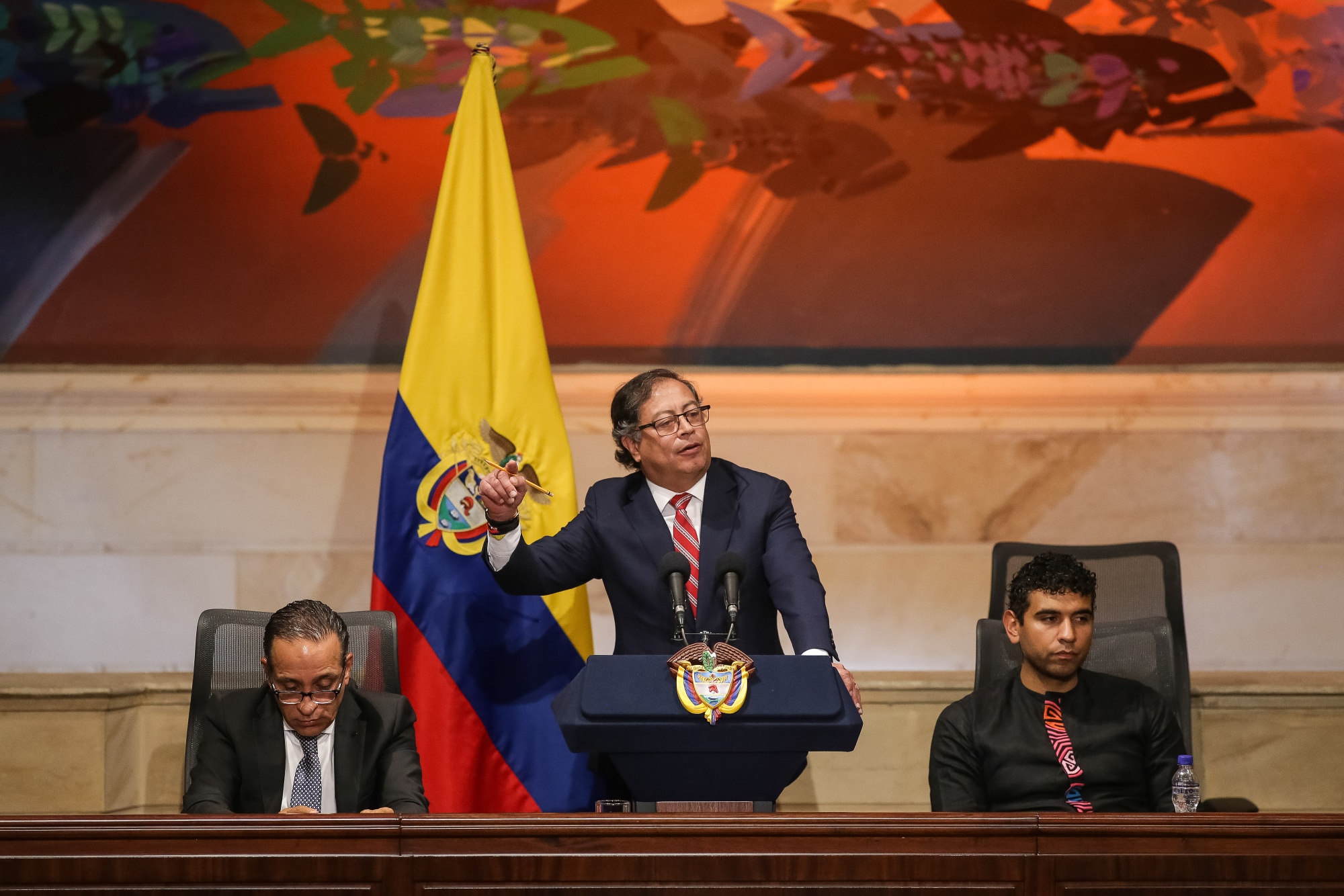 Colombia Congress Approves $17.6 Billion Rise in Debt Ceiling - Bloomberg