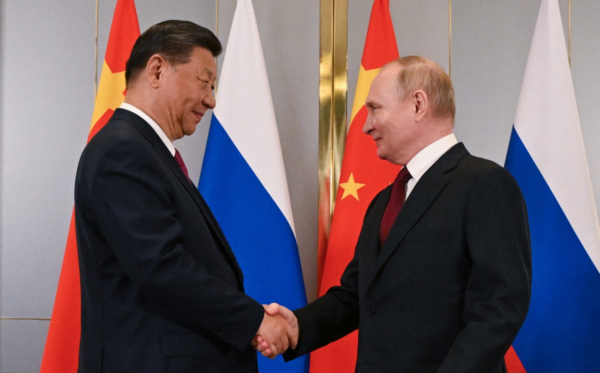 Putin Meets Xi for Second Time Since May as Leaders Hail Ties - Bloomberg