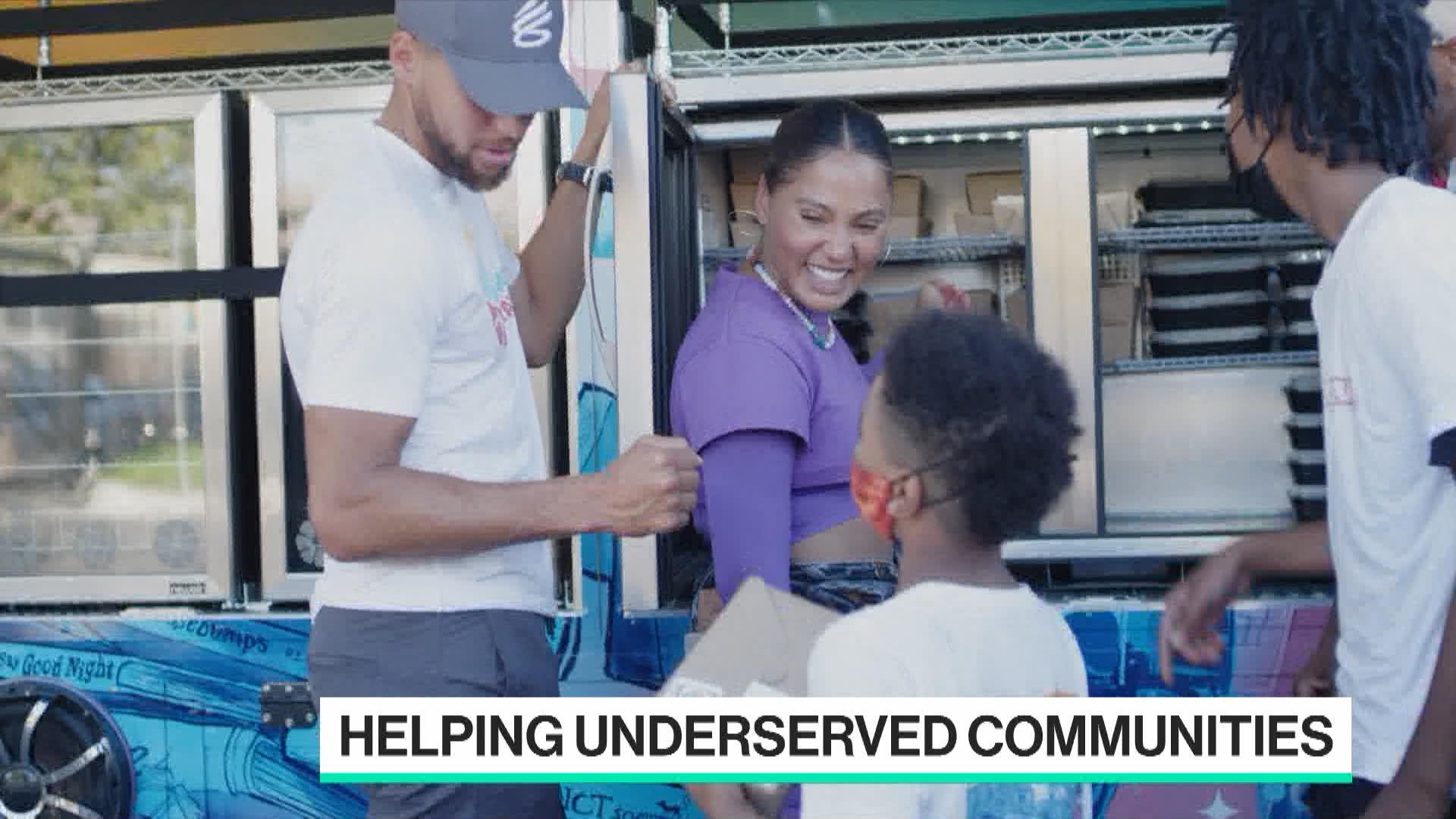 Watch Steph & Ayesha Curry Roll Out New Bus To Support Oakland Community -  Bloomberg