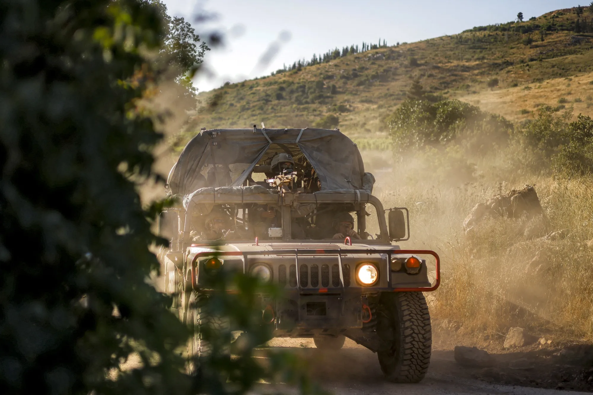 Israel Keeps Grip on Lebanon as Beirut Eyes Hezbollah-Free Zone - Bloomberg