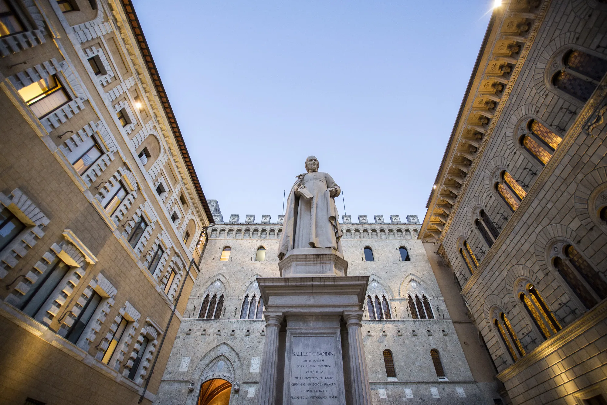 Banca Monte dei Paschi di Siena SpA Headquarters As Bank To Start Share Sale In Effort To Avert State Rescue
