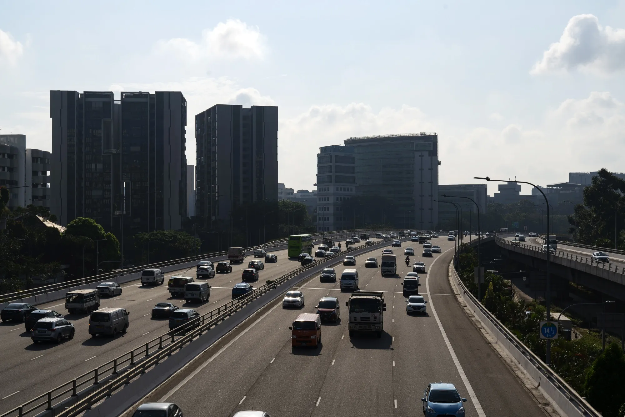 COE Price: Singapore Residents Need a Record $82,000 for the Right to Buy a  Car - Bloomberg