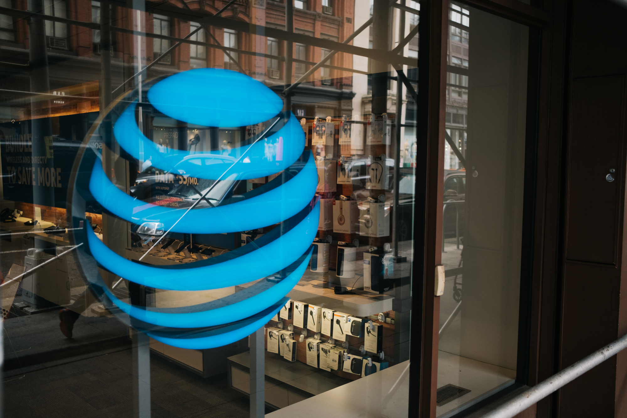 AT&T & TPG Capital Form New Entity to Operate AT&T's U.S. Video Unit