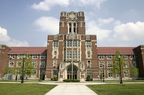 Obama's Pay-for-College-Performance Plan Is Standard in Tennessee