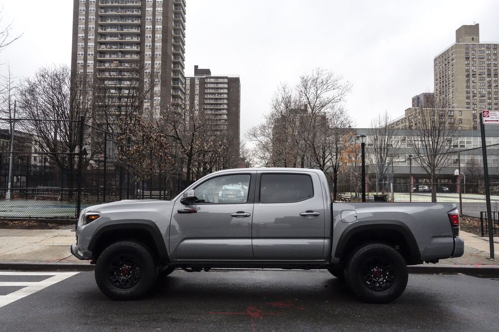 The Case For 2017 Toyota Tacoma Trd Pro Truck Bloomberg 1481906035 Toyota Tacoma Trd Pro Review Bloomberg 01