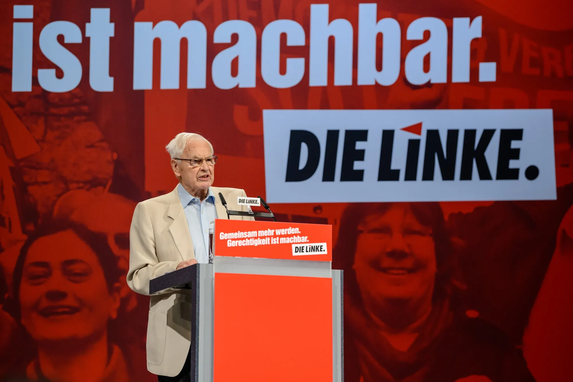 Modrow East Germany’s Last Communist Leader Dies at 95 - Bloomberg