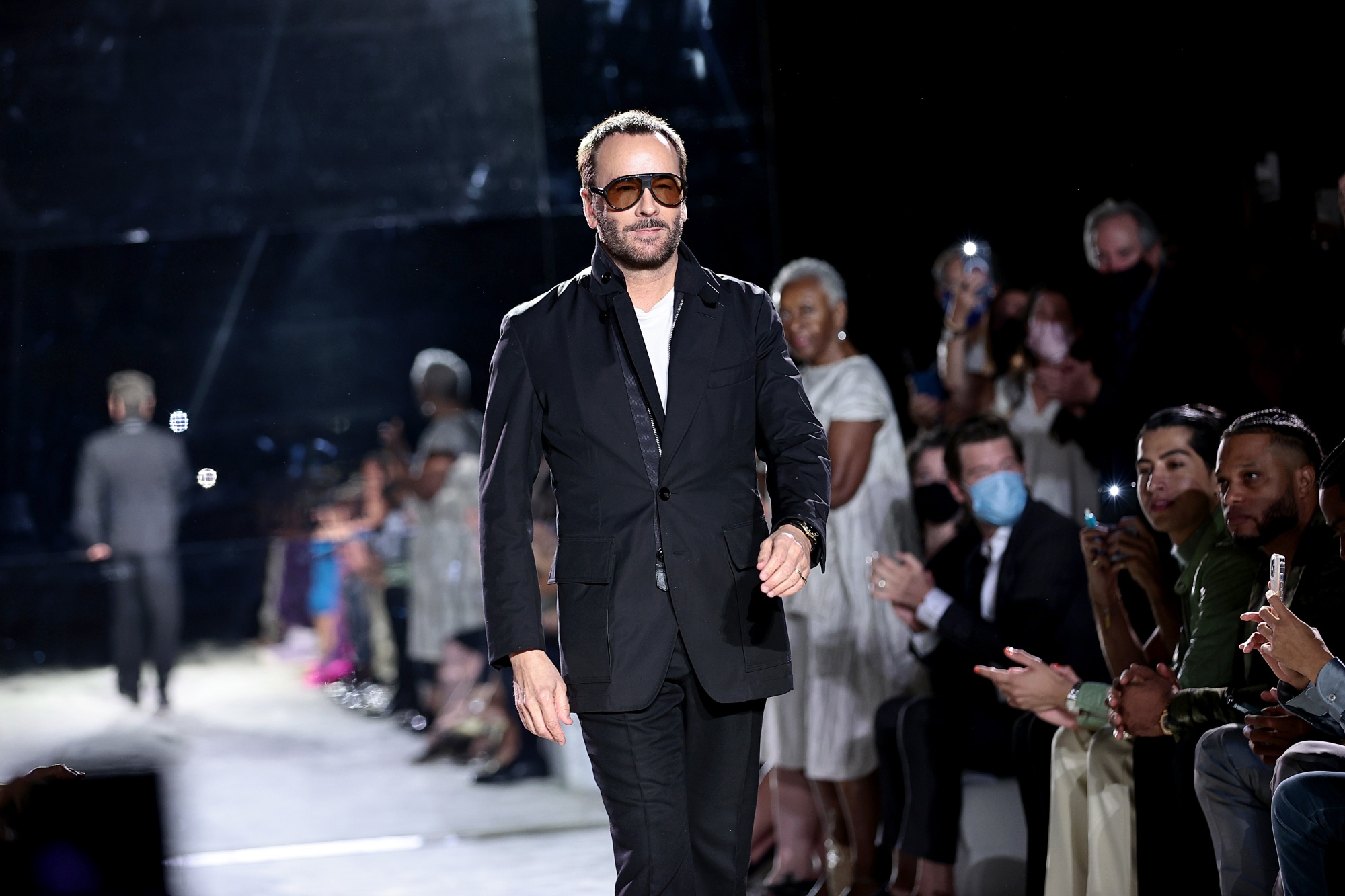 sagging tragedie montering Tom Ford Wraps NY Fashion Week With a Show of Disco Glam - Bloomberg
