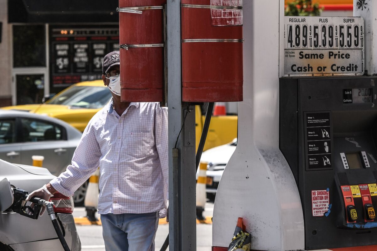 New York Suspends State Gas Tax as Pump Prices Soar - Bloomberg
