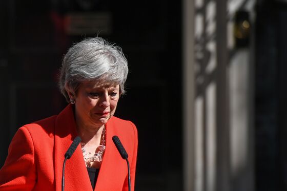 Tearful Theresa May Quits as Brexit Breaks Her Premiership
