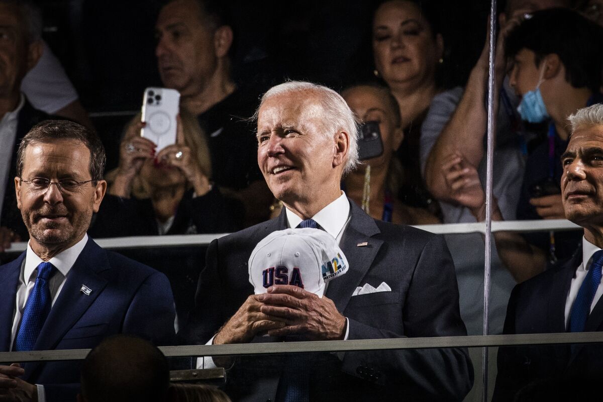 Biden Plans $316 Million in Palestinian Aid, Reviving US Ties - Bloomberg