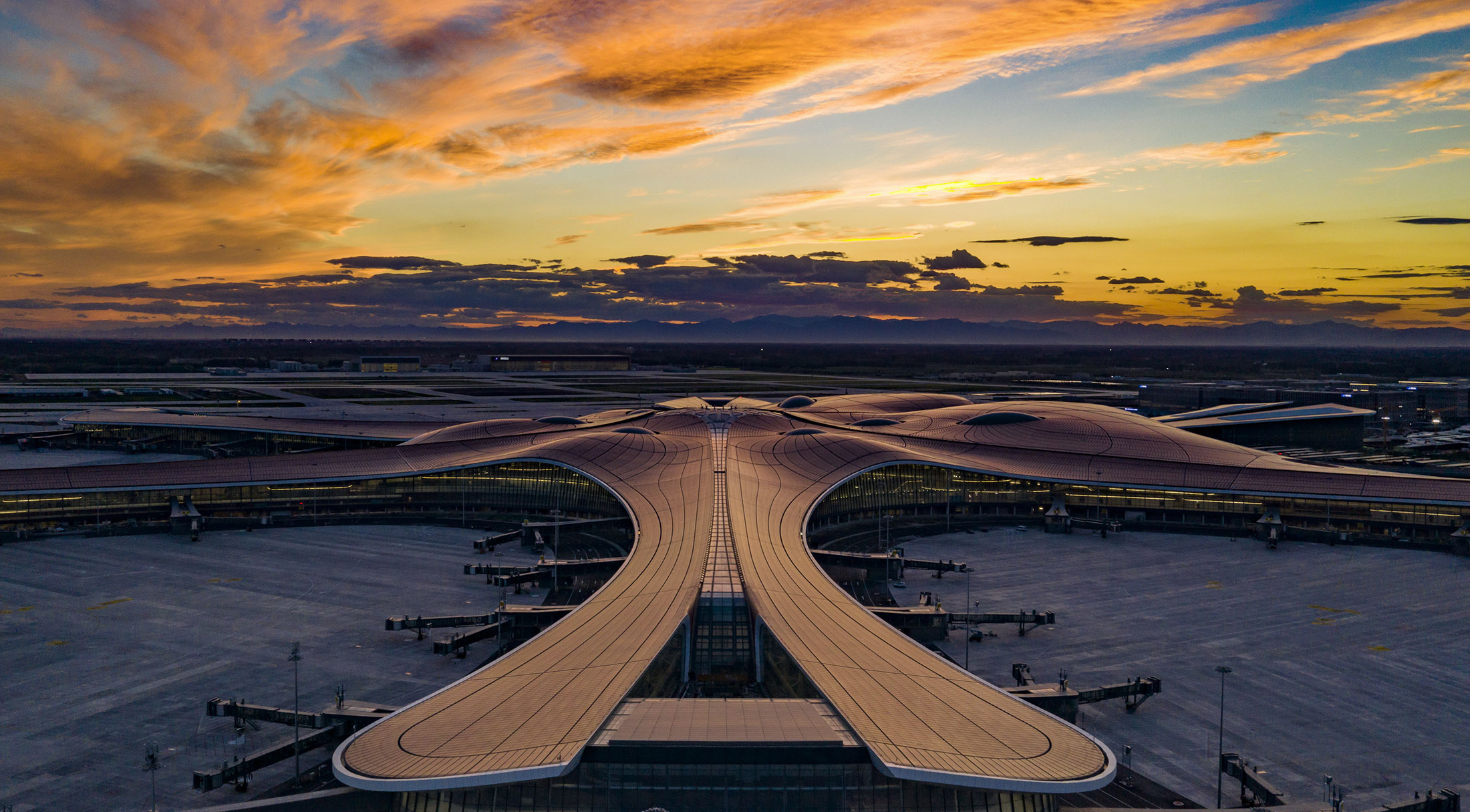 Beijing’s Daxing Airport Opens, Helping China Rival US in Skies Bloomberg