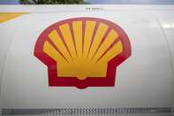 Shell Fuel Tanker Deliveries Ahead Of Earnings 