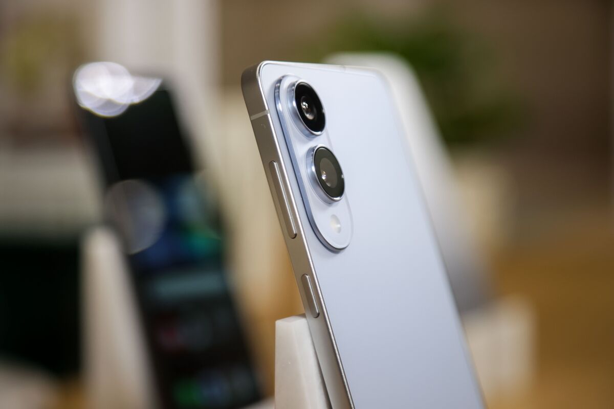 🟪"Samsung Lancia il Galaxy S25 Edge: Il Futuro degli Smartphone Sottile è Qui!"