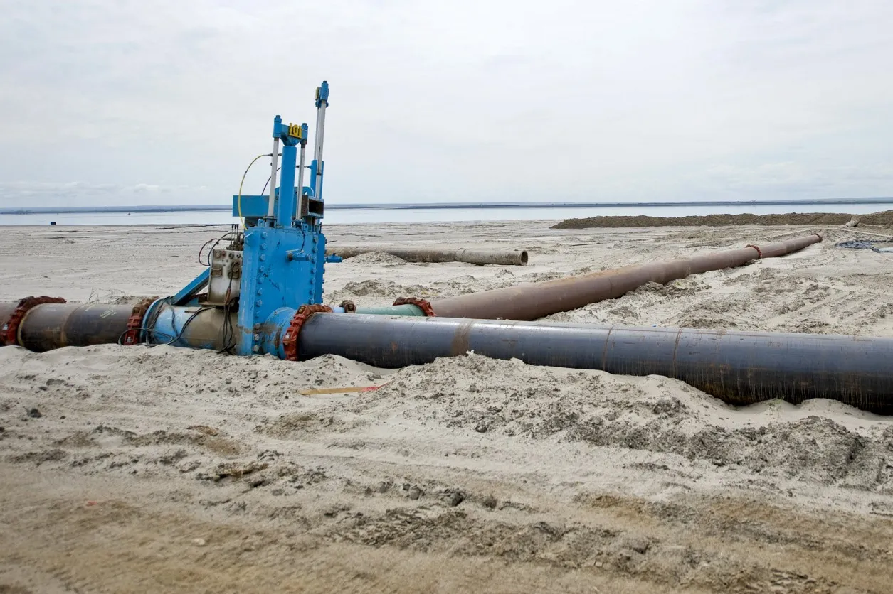 Canada's Oil Sands Contain World's Second Largest Proven Oil Reserves