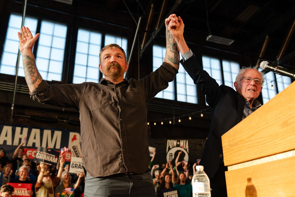 Graham Platner’s Scandals Risk Spoiling Democrats’ Maine Bet